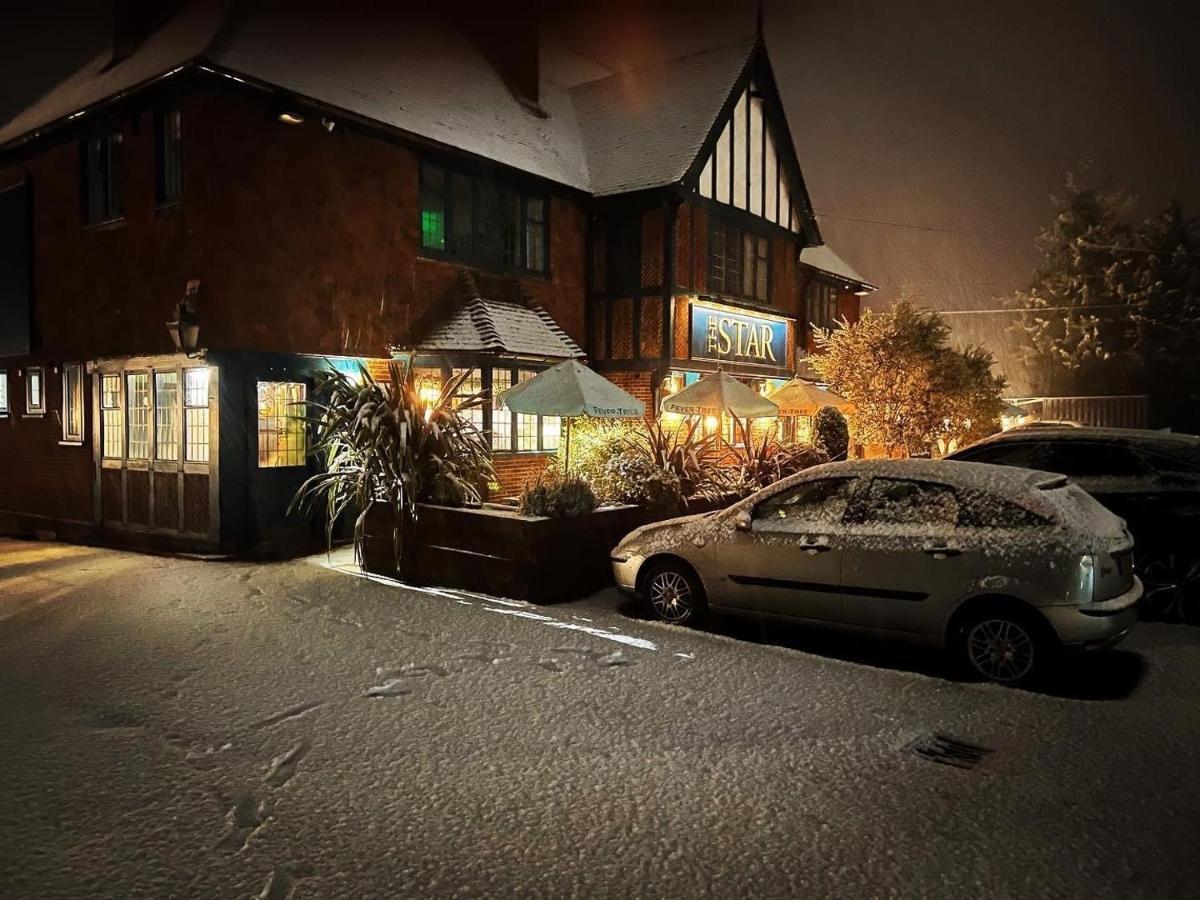 The Star Inn Lingfield Dış mekan fotoğraf